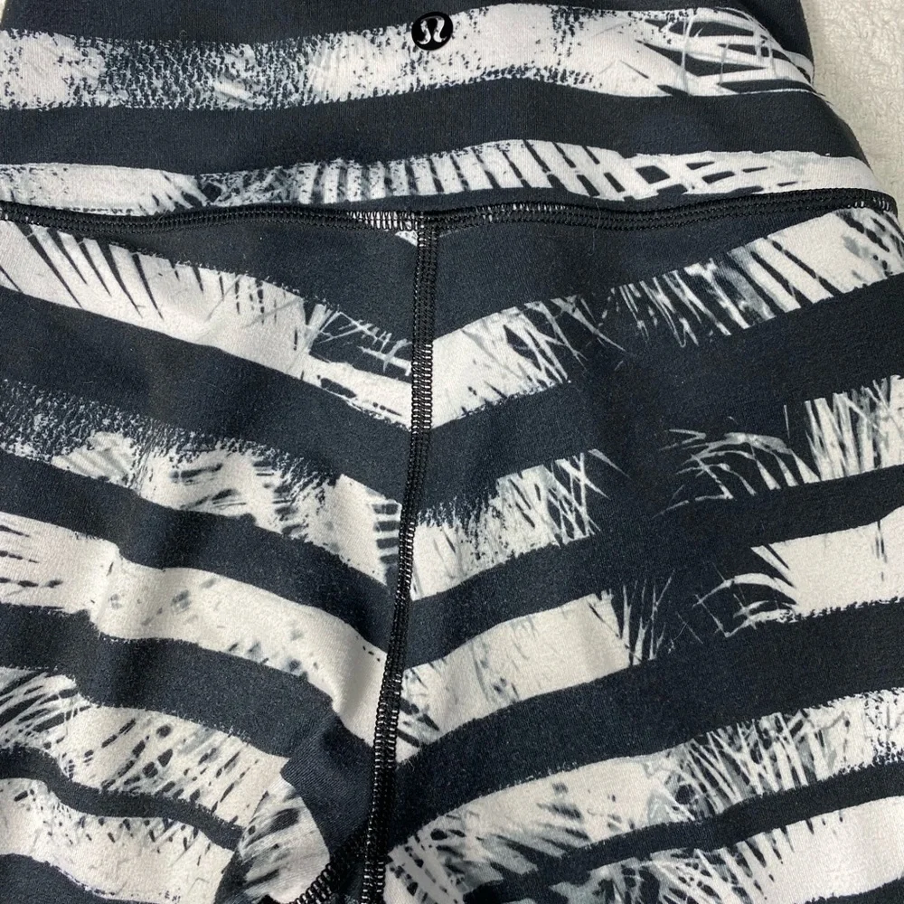 lululemon athletica size womens